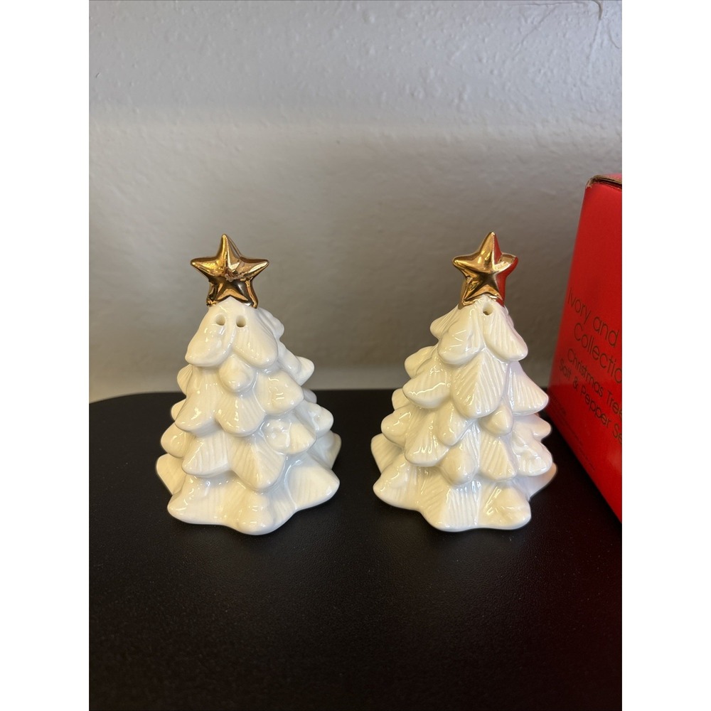 Vintage White Christmas Tree Salt & Pepper Shakers Baum Bros Gold Star Topper